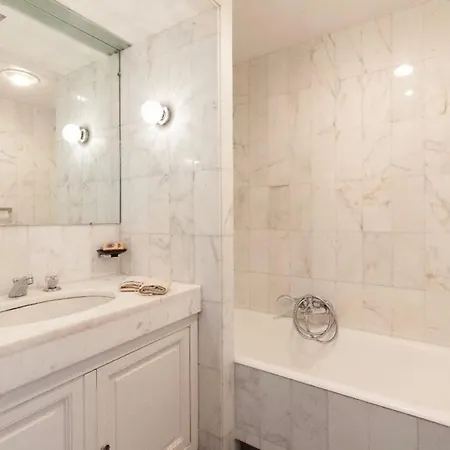 Apartment Flat On Croisette Facing The Palais Des Festivals