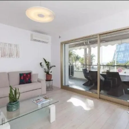 Flat On Croisette Facing The Palais Des Festivals